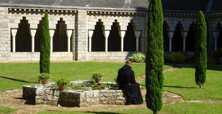 prière dans la nature