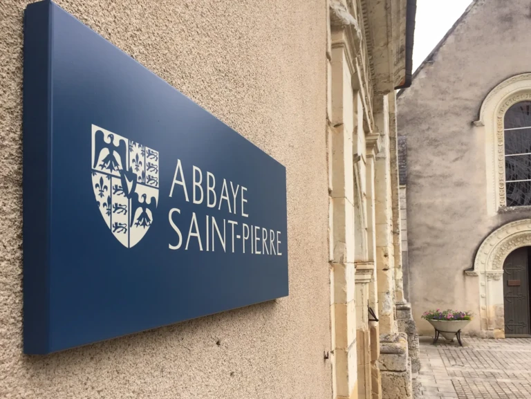Enseigne-solesmes